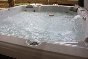 A nice hot tub to relax in!