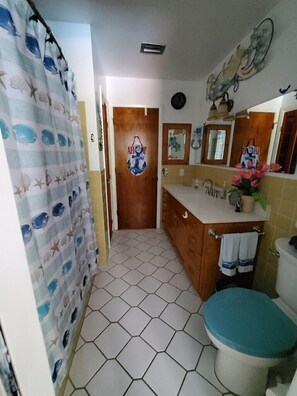 Full Private Bathroom with Tub.