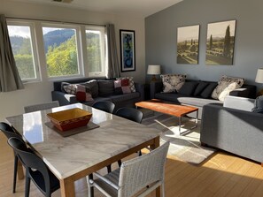Lounging and dining area