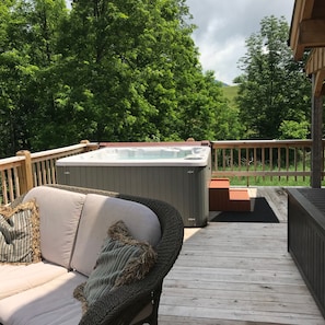 Hot tub ready! We try extra hard to maintain our hot tub for your enjoyment!