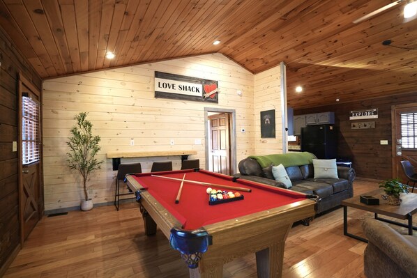 Spielezimmer