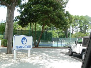 Tennis Center