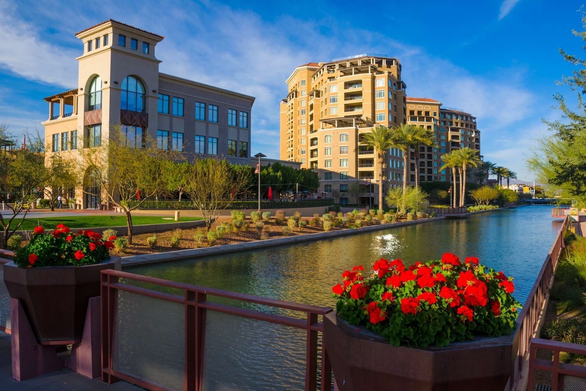 FREE GOLF! Dog Friendly, Near Old Town Scottsdale’s Shopping+Dining, Great for Business or Pleasure!