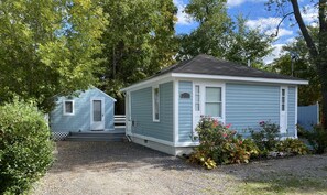 Main Cottage and Guest Cottage