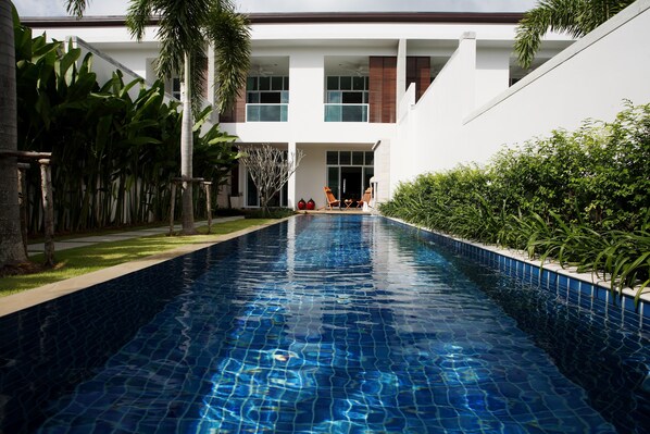 VW14: Oxygen Bangtao 4BR Private Pool