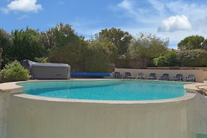 Piscine maison de vacances