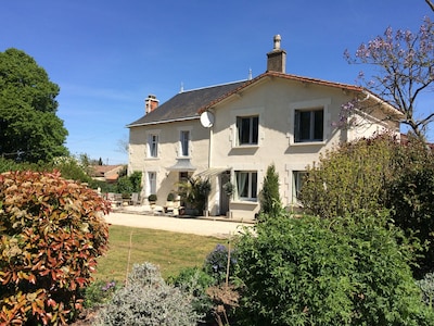 Maison de Maitre with 3 double bedrooms sleeps up to 9