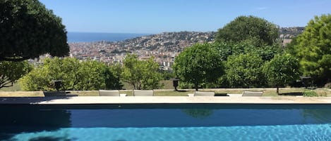 Piscine , Vue Mer 