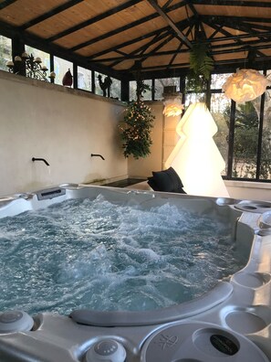 Bubbelpool inomhus