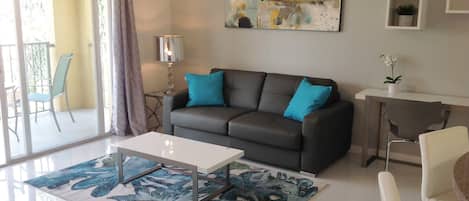 Living Room W/ Double Size Sofa Bed