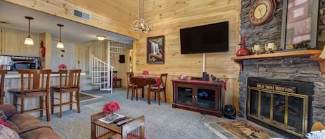 Feel like you are in a cabin but enjoy all the amenities a condo offers. 