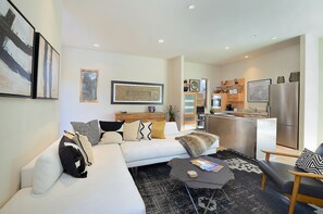 A comfortable, stylish space to call home. just minutes from the Plaza. 
