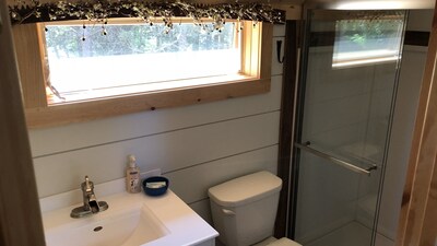 Tiny Home on Snowshoe Creek & Little Wood Lake (RV parking with power)