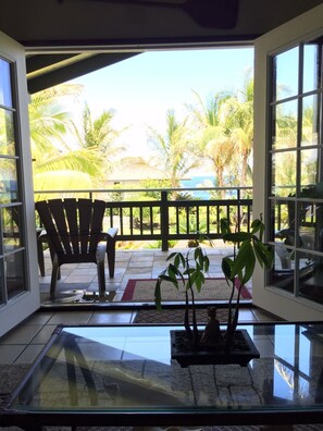 Living Room looking out to front lanai