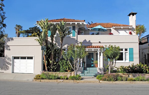 Enjoy the most incredible historic landmark, built in 1904!