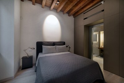 Borgo San Leonardo is located in the historic center of Bergamo,