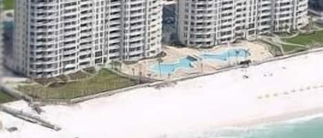 arial view of Silver Beach Towers East and West