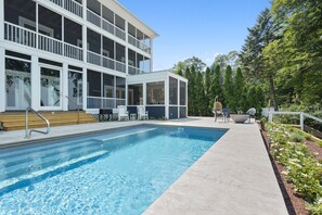 Lounging is encouraged with ample seating on pool stairs