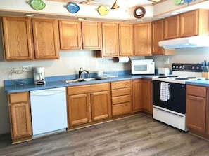Fully equipped kitchen