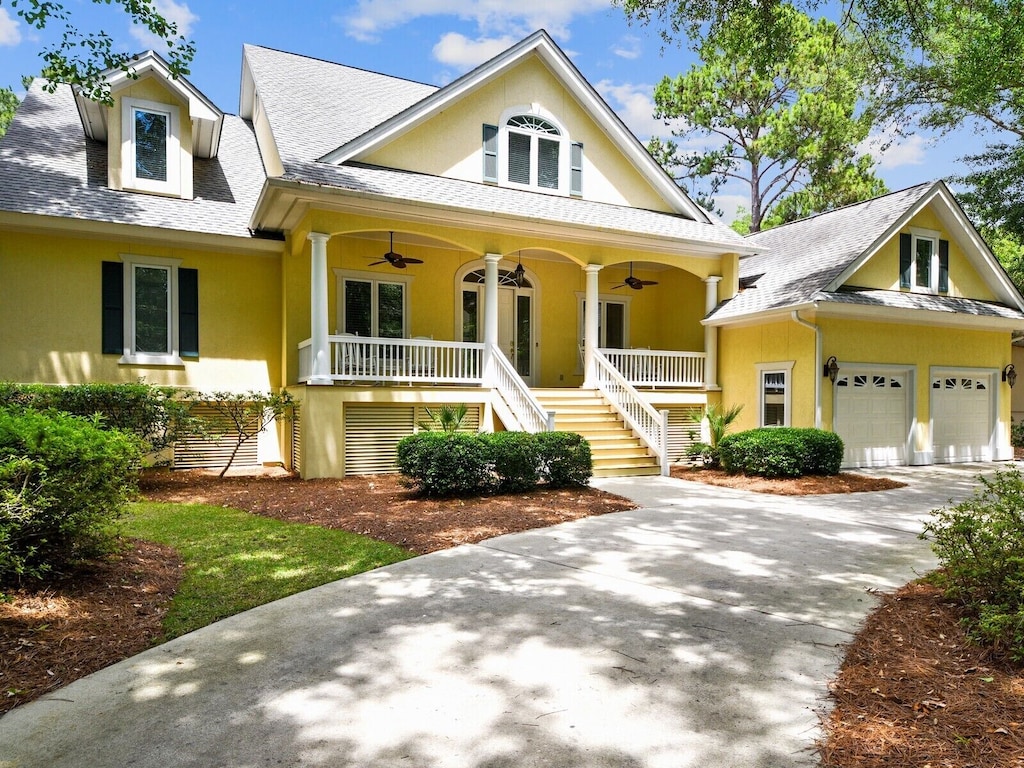 Spacious Home on Lake W/Pool & Spa, Short Walk to Beach Hilton Head