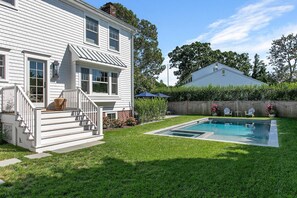 Outdoor oasis