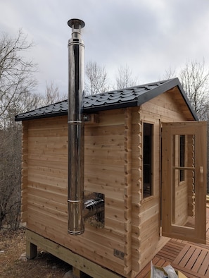 Georgian traditional Finnish Sauna ,wood burning outdoor Sauna, 6 person.