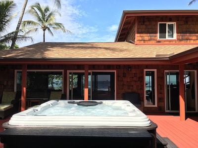 GORGEOUS EXTREME OCEANFRONT HOME WITH HOT TUB, ANY CLOSER AND YOU'D BE SWIMMING!