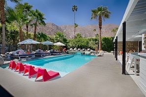 Pool with unobstructed view of moutains