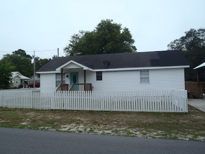 Cozy Orange Beach Home in Quiet Neighborhood 