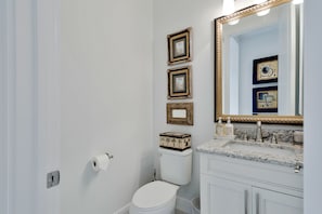 Guest half bath with granite counters