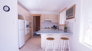 Fully equiped kitchen with coffee and tea supplied