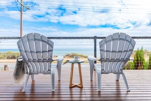 Relaxing views from the front balcony
(Photo by Ochio Photography Adelaide)