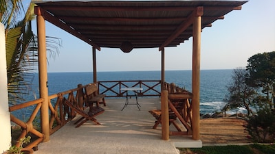 Casa de lujo frente al mar - Piscina infinita enorme