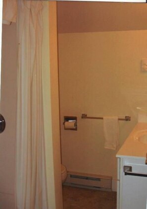 Upstairs Bathroom
