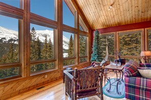 Quite and peaceful reading nook.