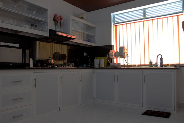 Modern Kitchen with all electric appliances.