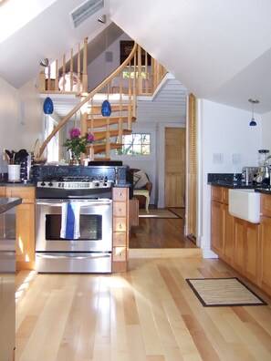 Gourmet kitchen