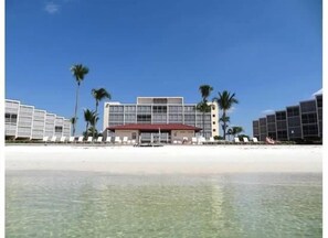 Our condo is in the middle building, second row down from top, 3 over.