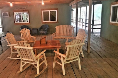 Clear View Retreat: Cabins in the woods near Obed, Catoosa, Crossville, & more