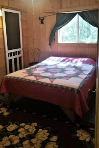 Clear View Retreat: Cabins in the woods near Obed, Catoosa, Crossville, & more