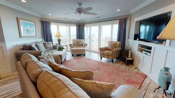 Dolphin_Watch_Condos_09-Living-room-pic5