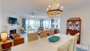 6_Pelican_Point_Condominiums-03302023_095521