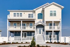 Front Exterior of American Dream