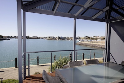 Wallaroo Marina Apartments Luxury Award Winning 3 Bedroom Boardwalk Apartment