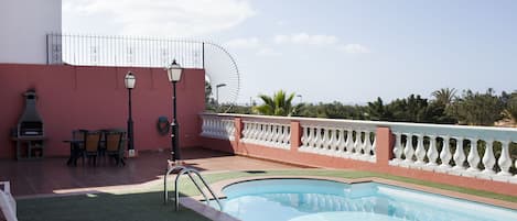 Terraza con piscina