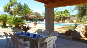  Can Bril pool and garden 