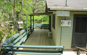 wrap-around decks on all 3 cottages
