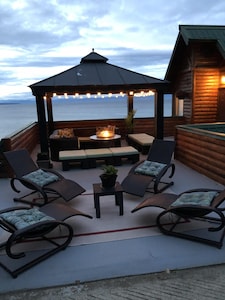 3rd Nite FREE Beachfront slps 14 oyster/clam hot tub watercraft incl Cntrl local