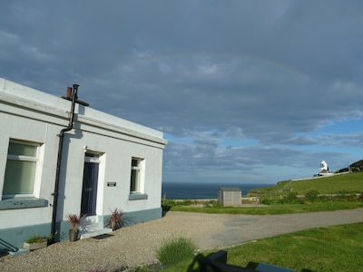 Holiday cottage for two - Part of the Old Whitby Foghorn Station