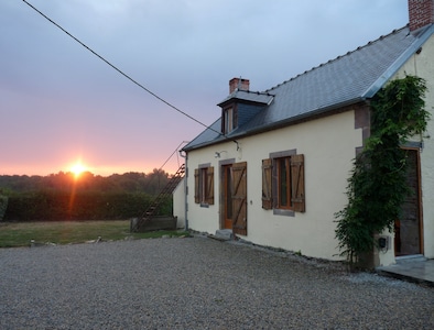 Rural Cottage With Private Pool In Large Garden 